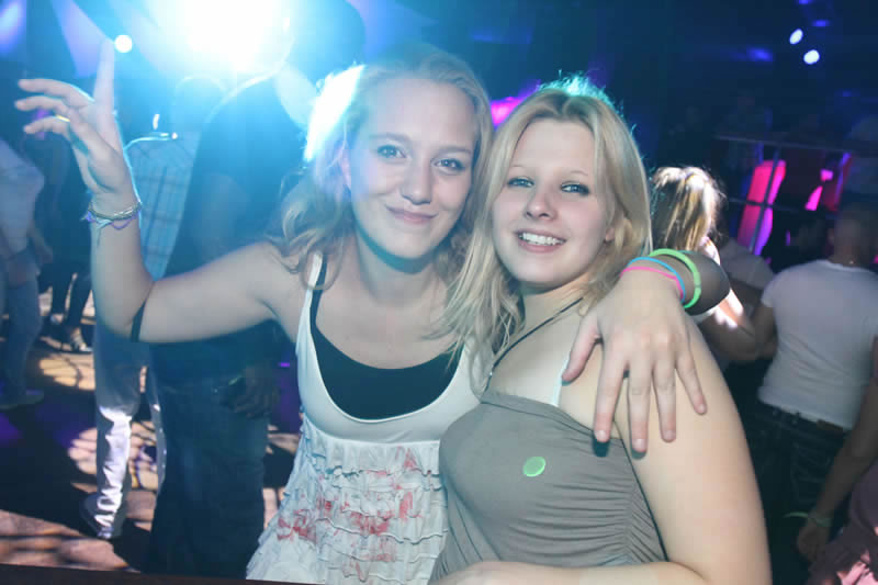 Girls Girls Girls Complexe Cap Tain